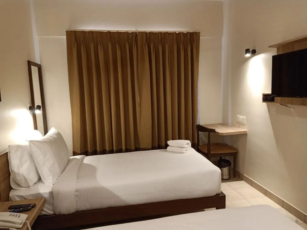 Hotel Sharayu One