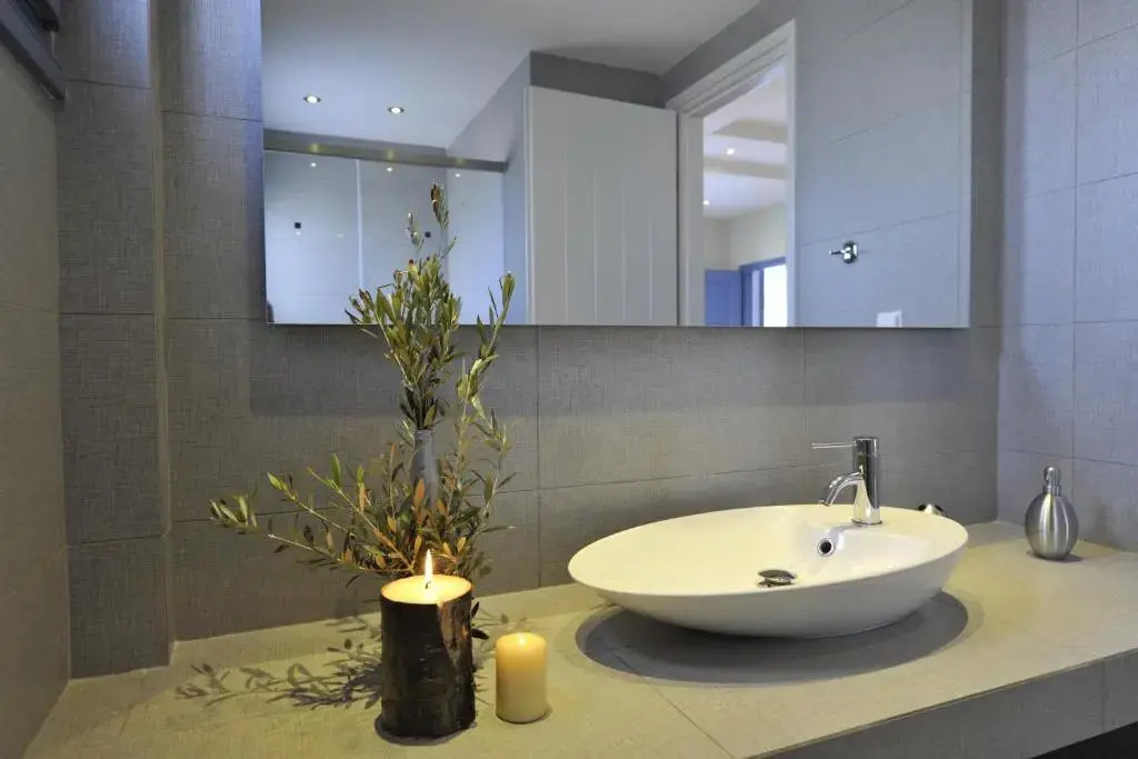 Alexandros Apartments