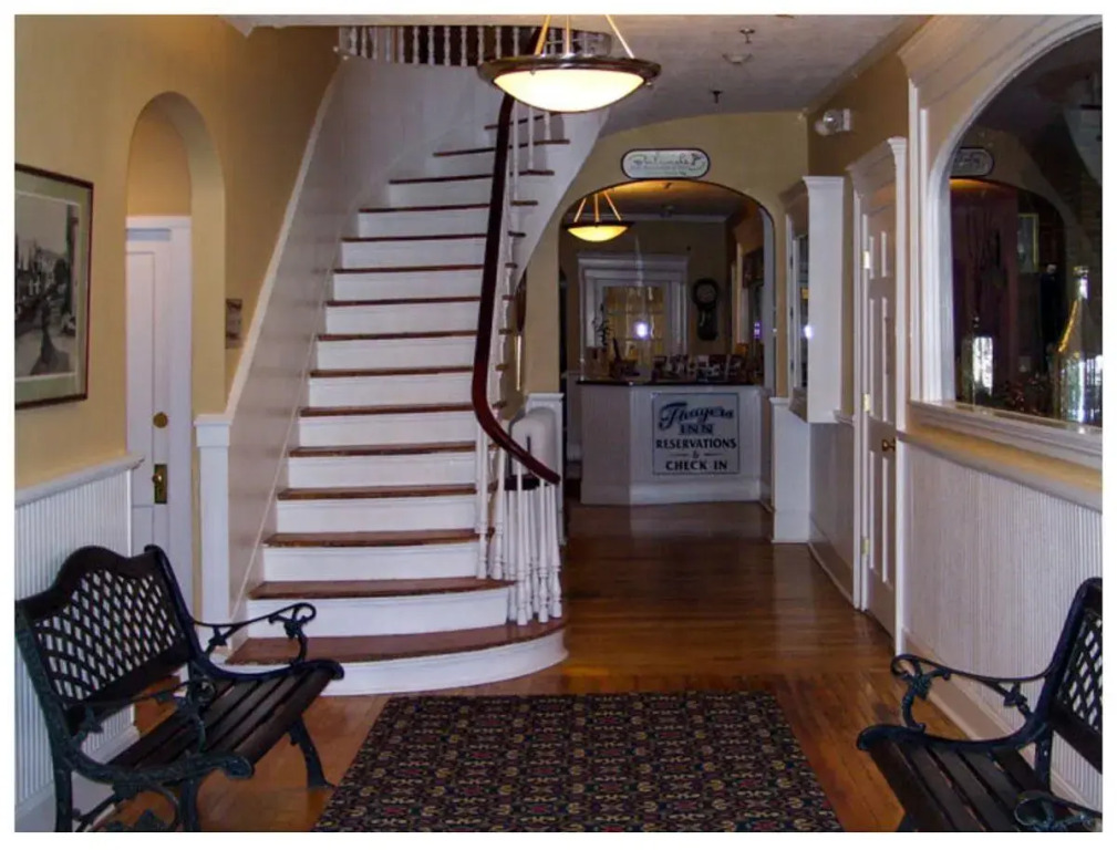 Thayers Inn