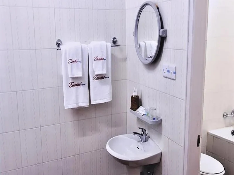 Famous Hotel