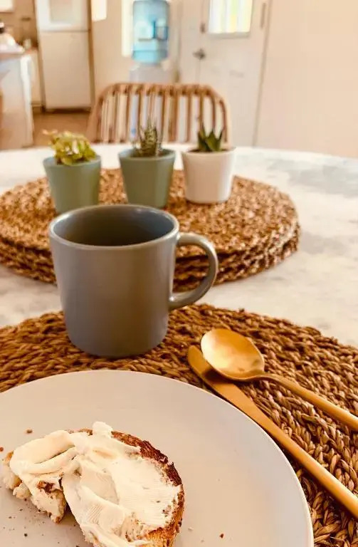 Casa Agave: Comfy Joshua Tree Cottage With Free Breakfast Bar