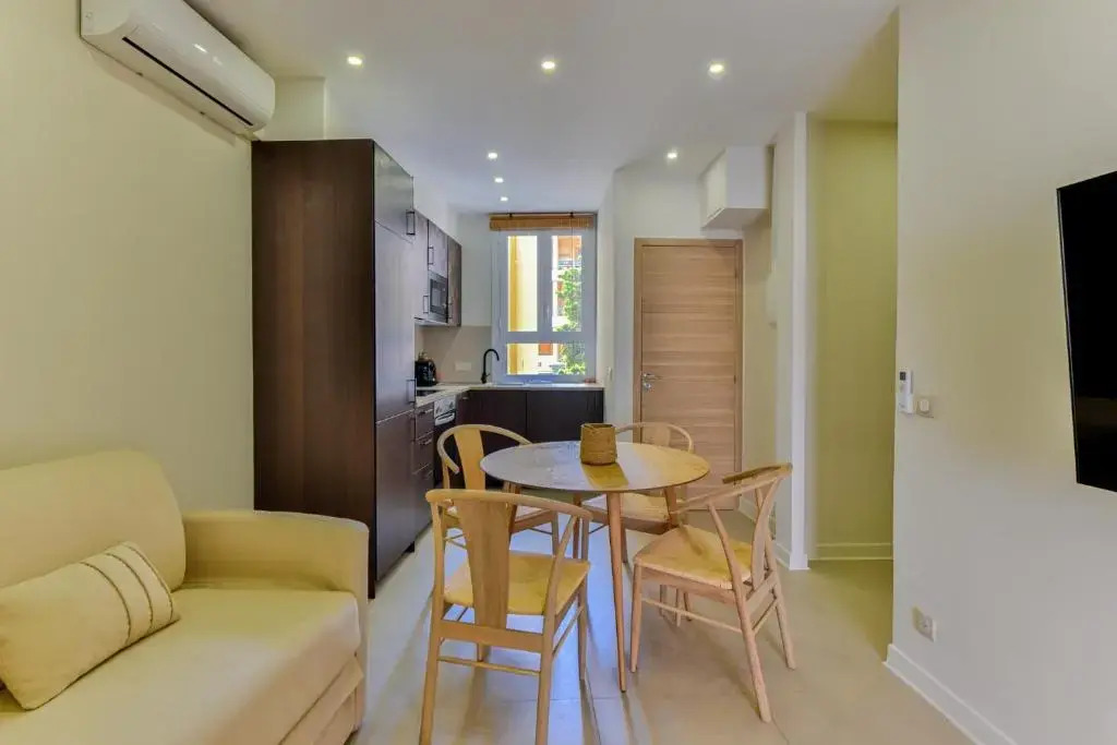 CMG Cozy appartement Juan-Les-Pins / 200m Plage