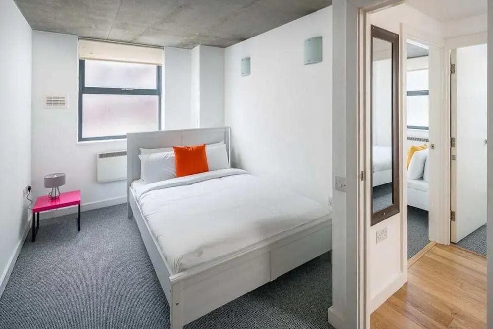 Stylish 3 Bed Flat In Shoreditch - 5 Mins To Tube