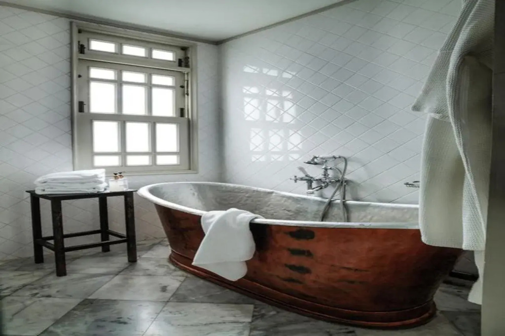 Cabochon Hotel & Residence