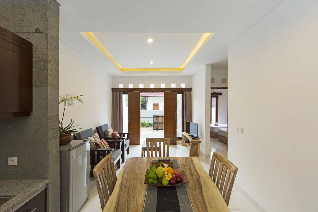 Odika Lovina Villas