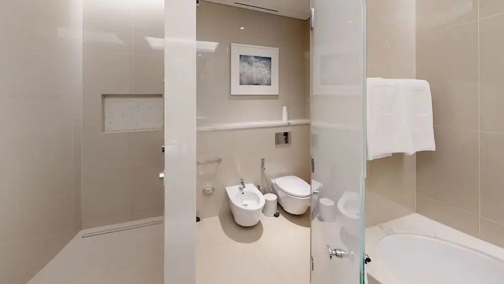 Stunning 2 Bed Address Sky View Best Layout