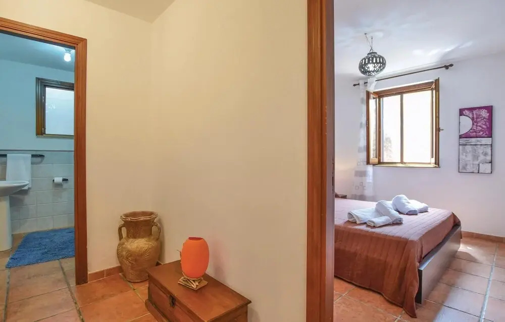 Beautiful Home in Custonaci With 4 Bedrooms, Wifi and Outdoor Swimming Pool
