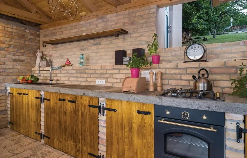 Amazing Home in Zagreb With Outdoor Swimming Pool, Wifi and Outdoor Swimming Pool