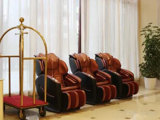 Vienna International Hotel (Danzhou Dingshang Square)