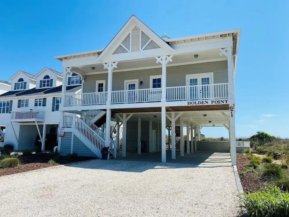 Holden Point - 5 Br Home