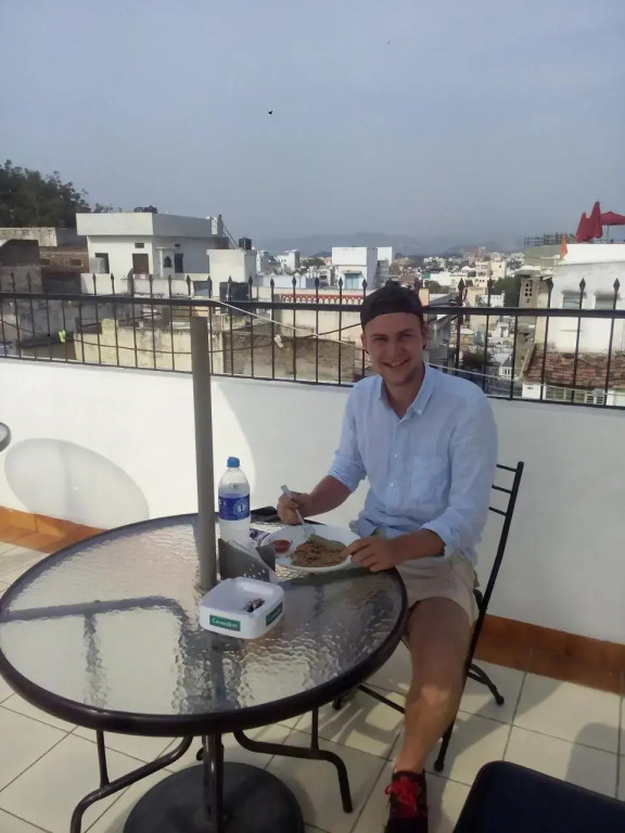 Mewar Avenue Guest House near lake pichola