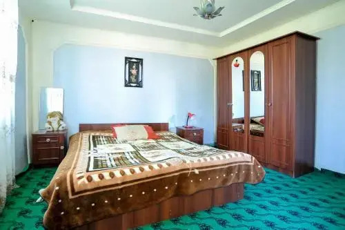 Mamanti House