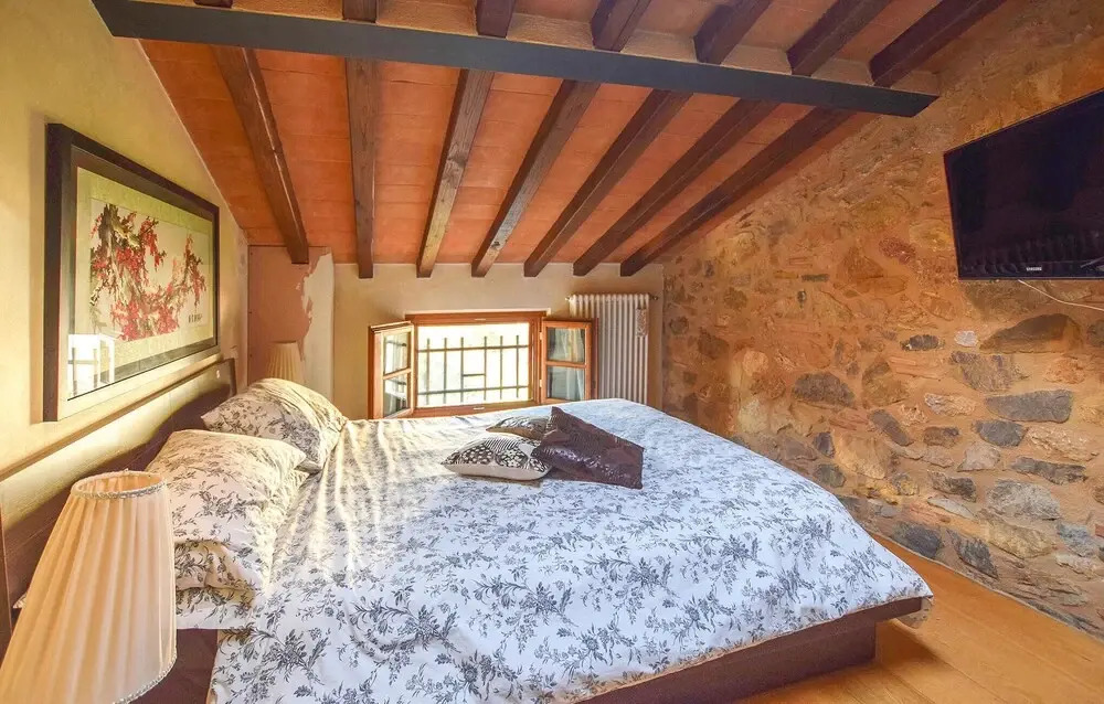 Gorgeous Home In Massarosa With Wifi