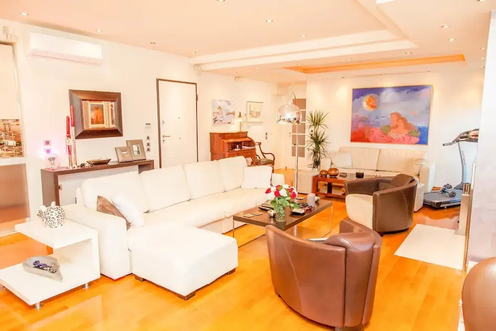 Beautiful apartment at Glyfada-Athens