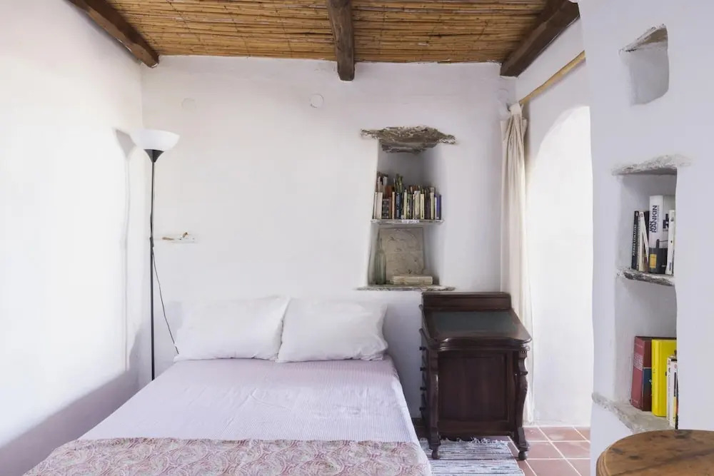 Daphnis the Artist s House