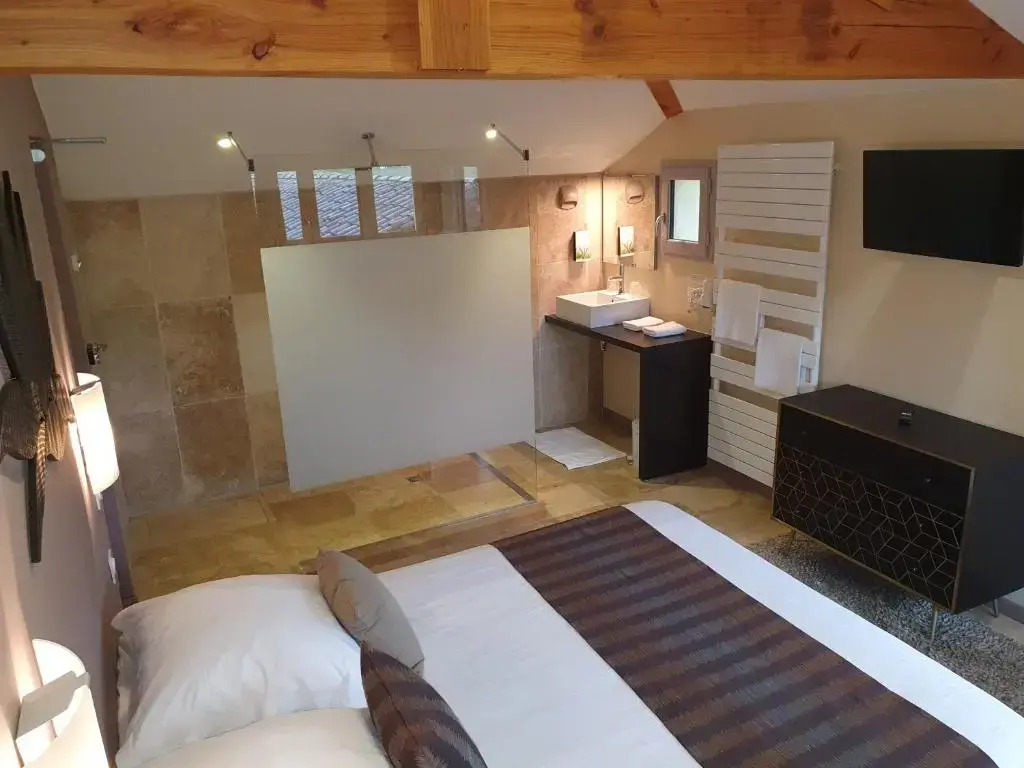 Logis LAuberge de Larressingle