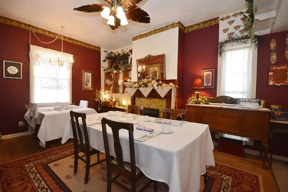 Campbell House B&B