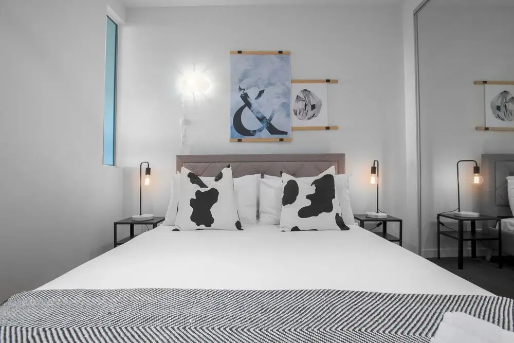 107light Filled Cozy Apt in the Heart of St Kilda
