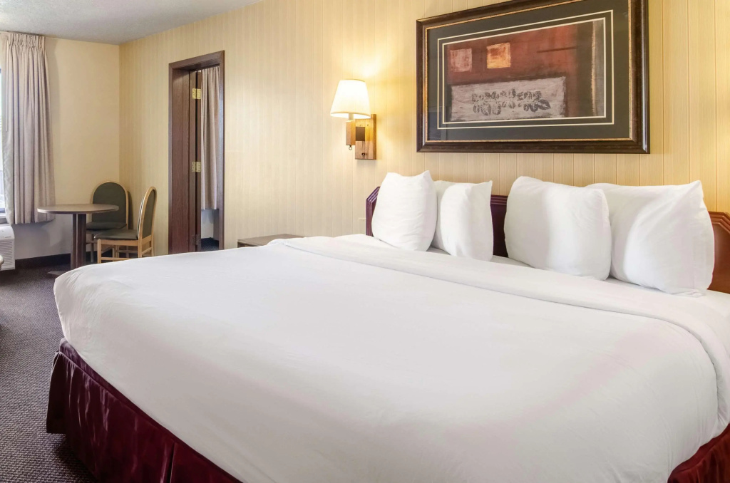 Americas Best Value Inn & Suites Ft Collins E at I-25