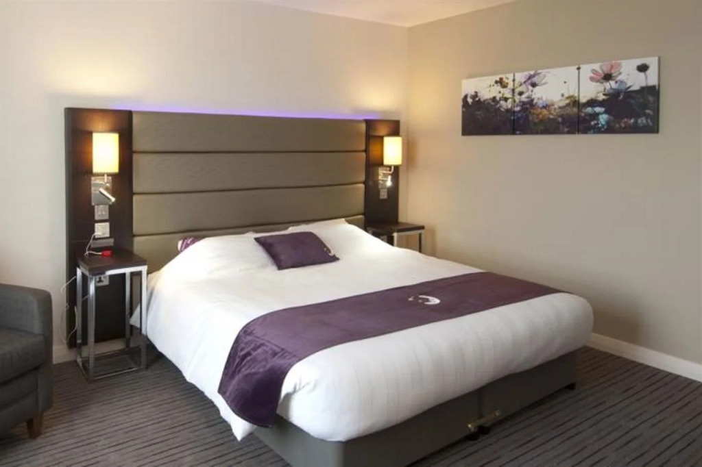 Premier Inn Macclesfield North