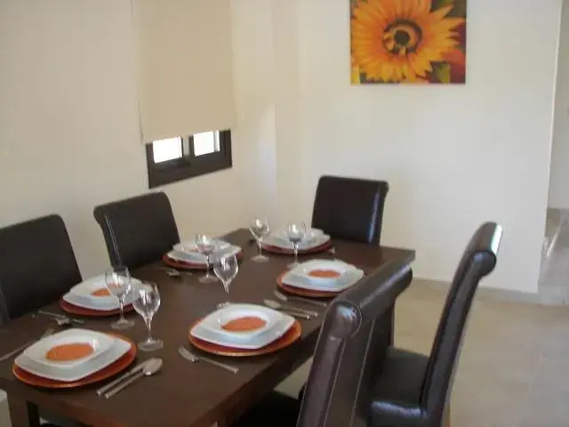 Villa Barnsley