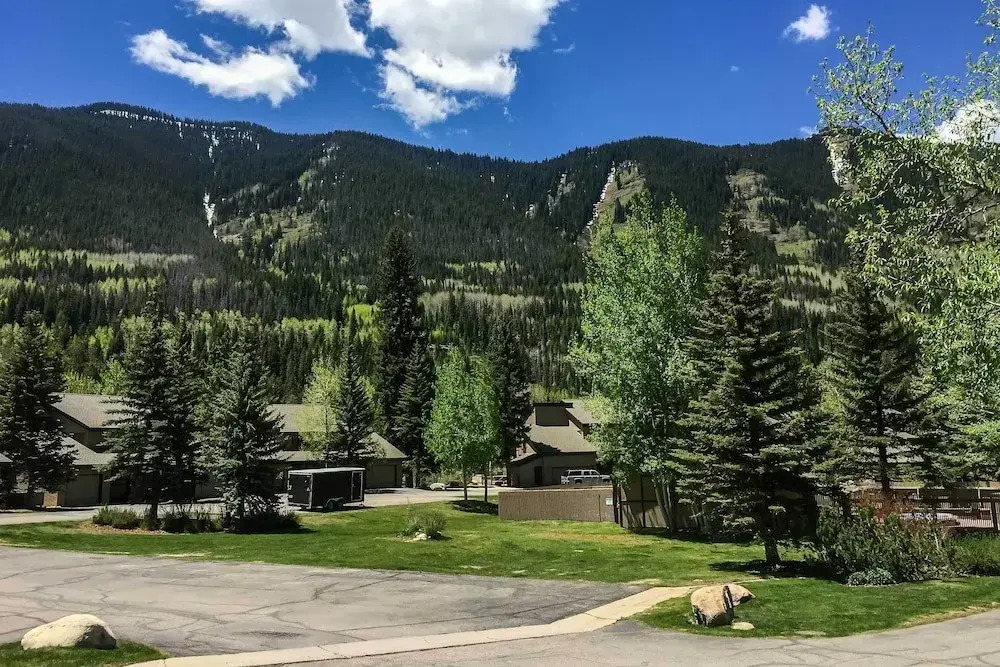 Cozy East Vail Condo ~ 6 Mi to Vail Village