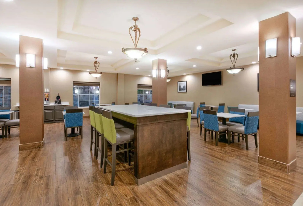 Baymont Inn & Suites by Wyndham Glen Rose