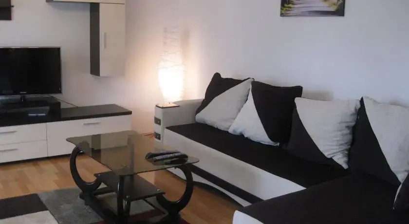 Central Accommodation Exalco3