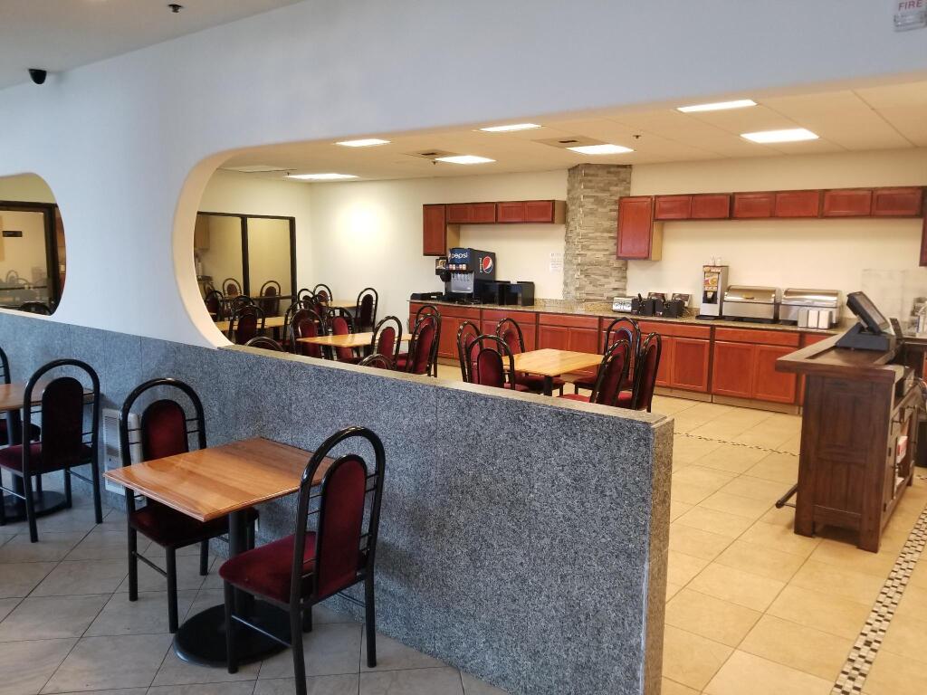 Alex Hotel and Suites Anchorage Airport