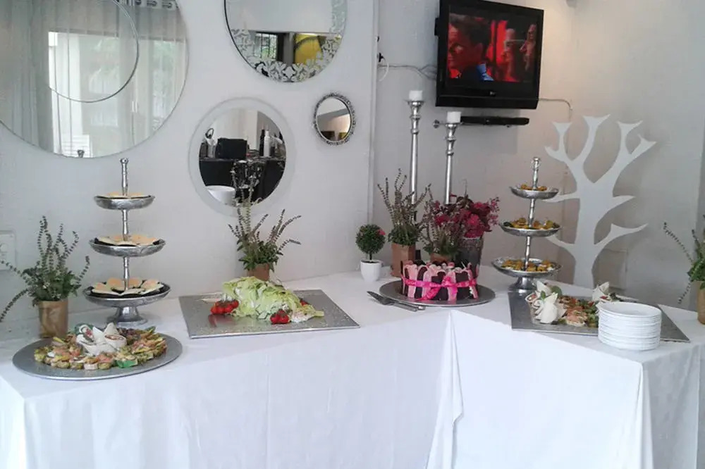 Feathers Boutique Hotel