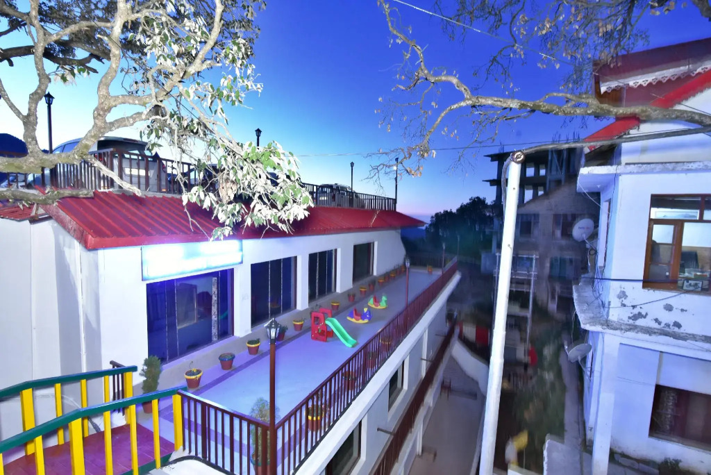 Hotel Comfort Court