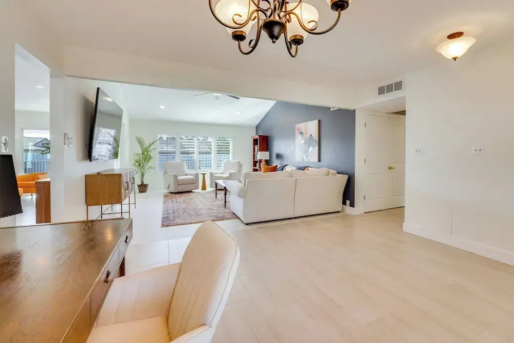 Pool + Putting Green: Quiet Scottsdale Oasis