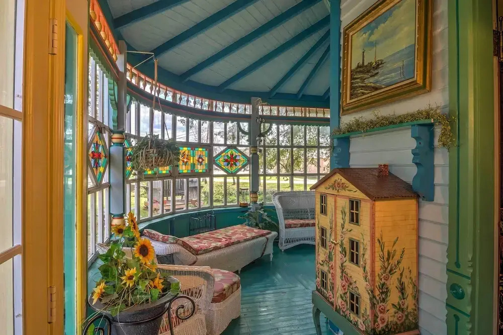 Russellville House w/ Garden - Walk to Main Street