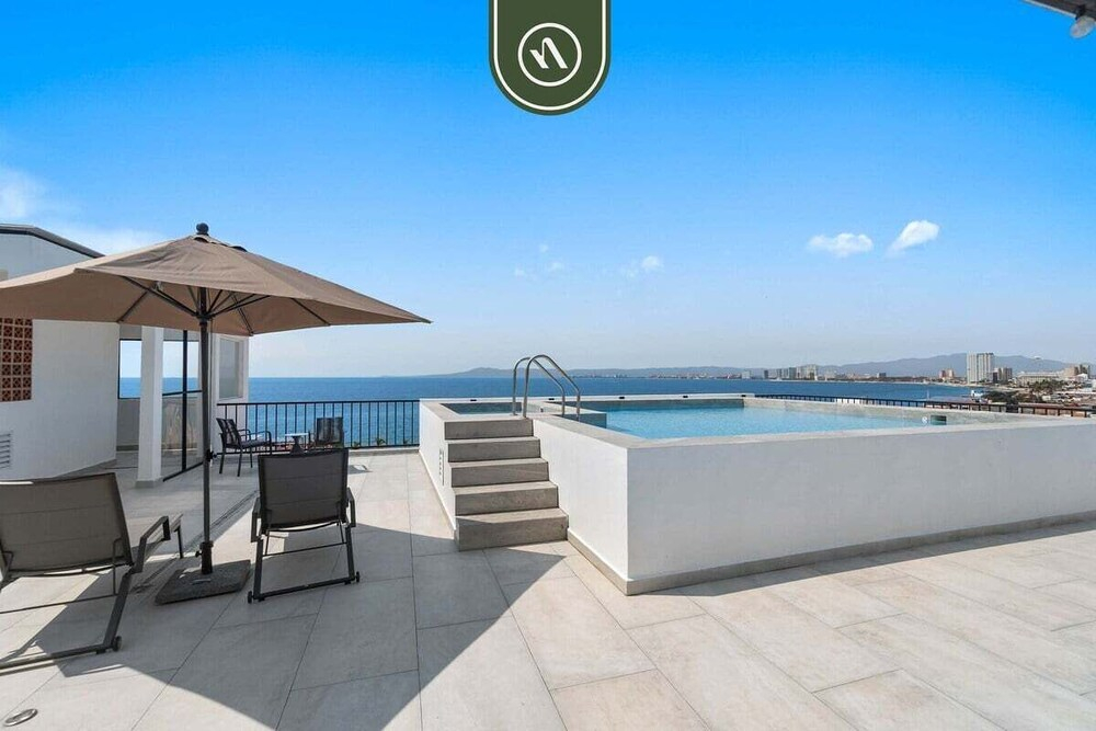 Brand New 1 BR Condo Right Next to the Malecon