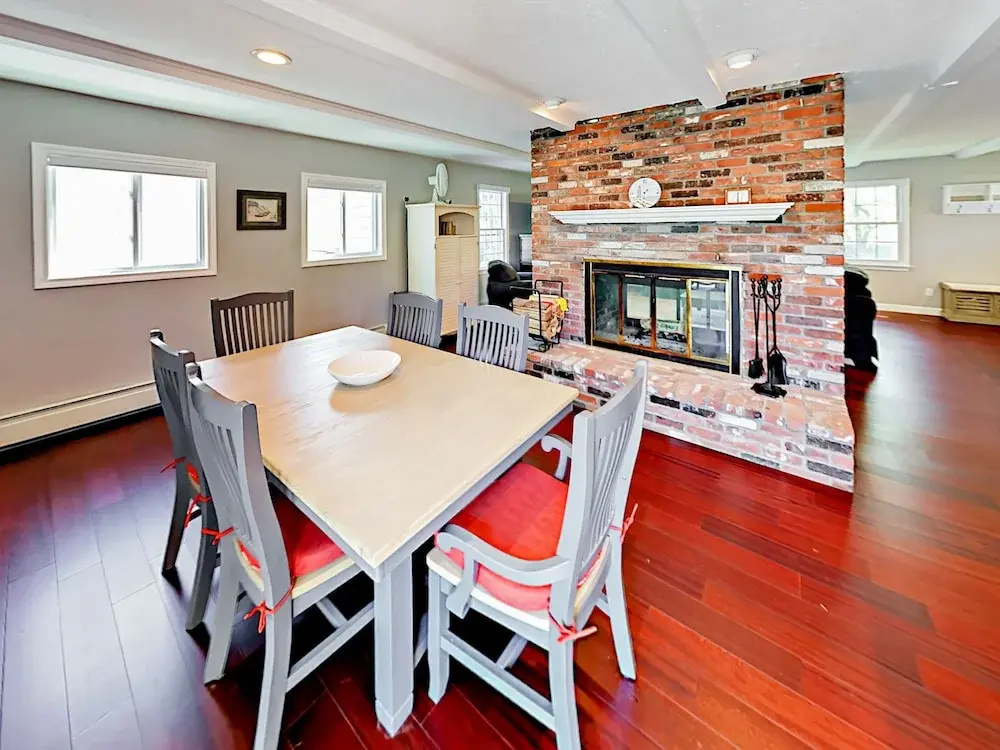 23 Shore Road Extension Home 4 Bedrooms 3 Bathrooms Home
