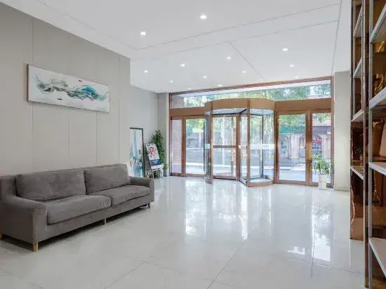 Yiyue Online Apartment (Hangzhou Bay Century City)
