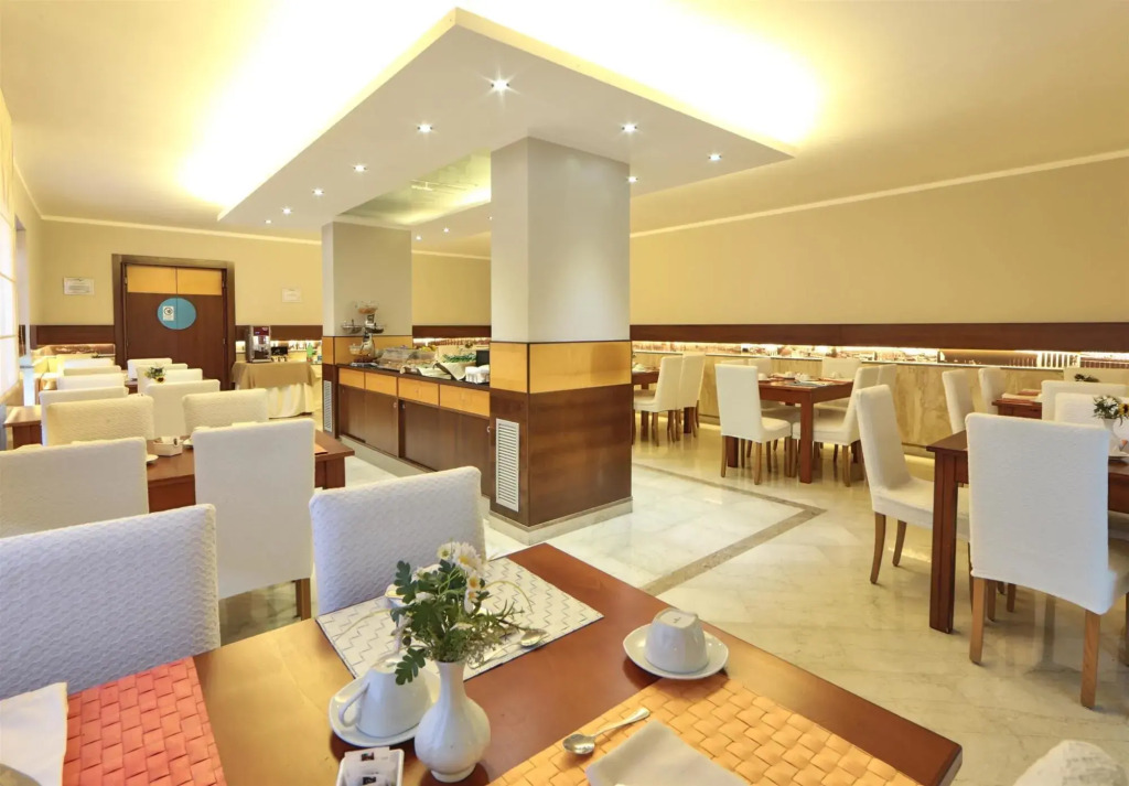 Suites & Residence Hotel