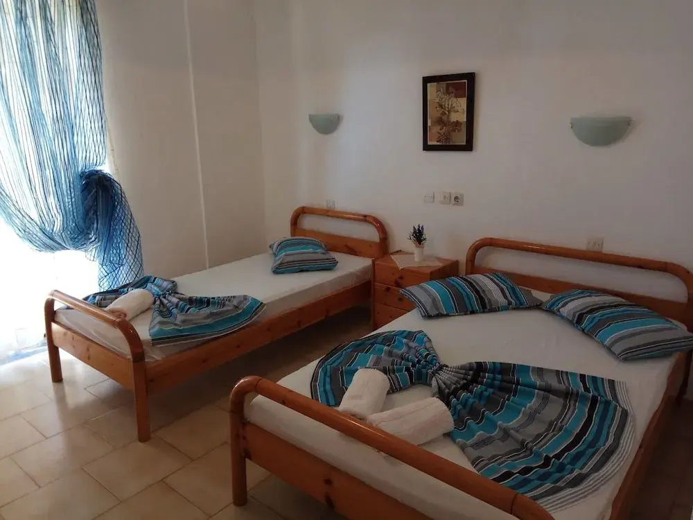 Toroni Apartments
