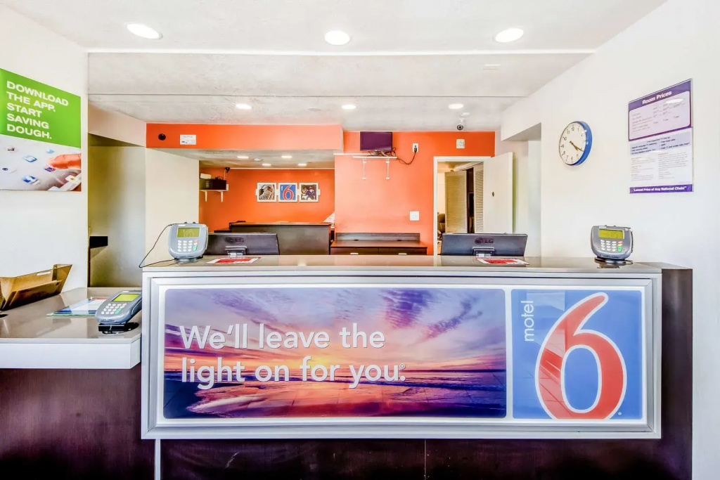 Motel 6-Lakeland, FL
