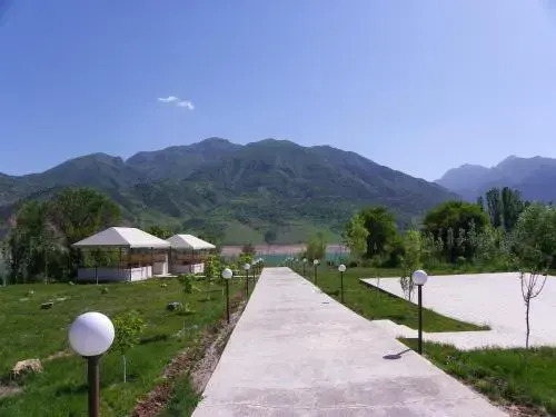Charos Deluxe Resort & Spa