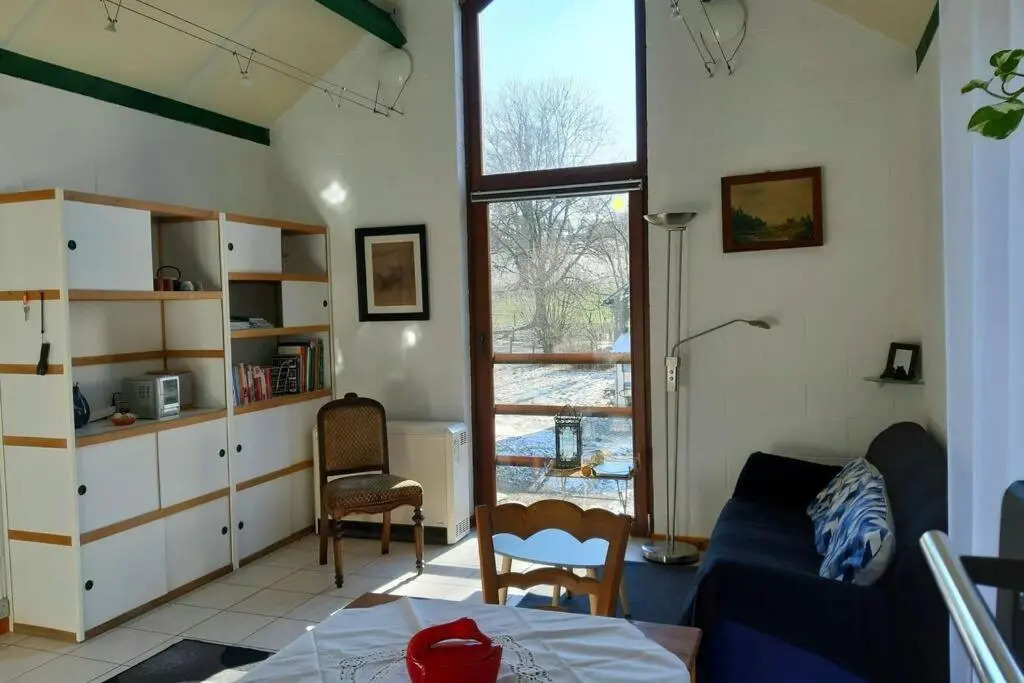La maison sous les arbres
