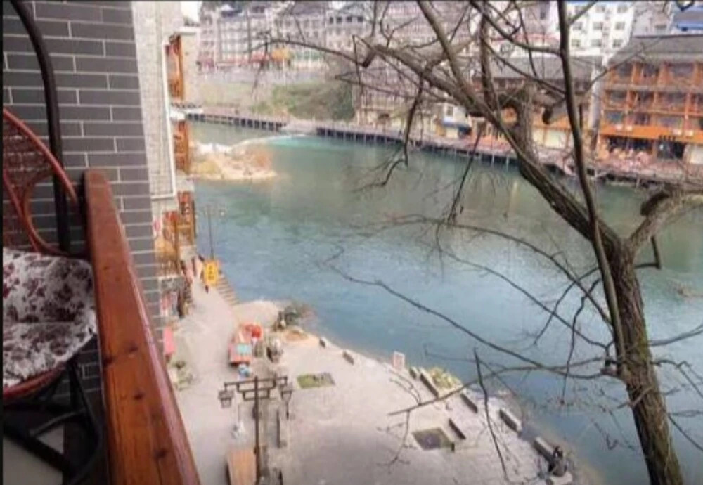Fenghuang Fengyuxuan Boutique Guesthouse