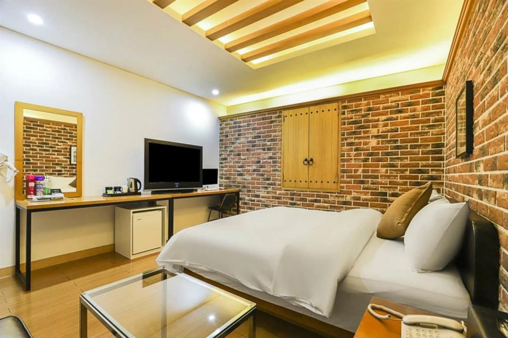 Hotel TJ