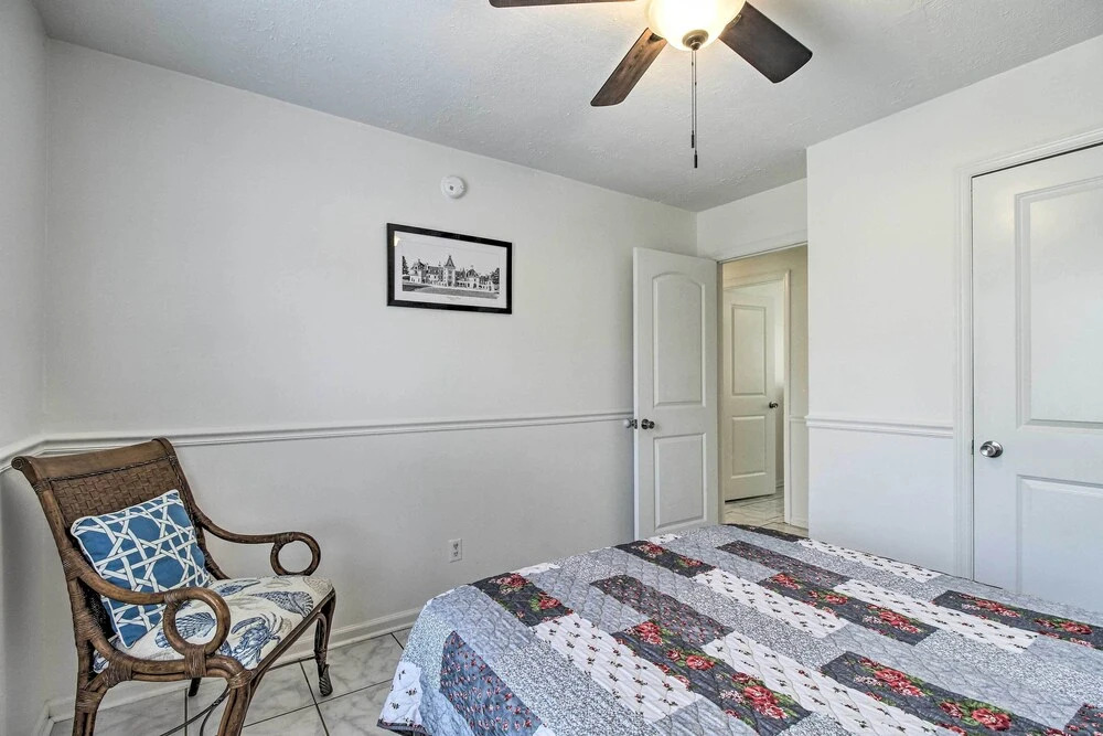 Home ~ 7 Miles to Savannah Historic District!