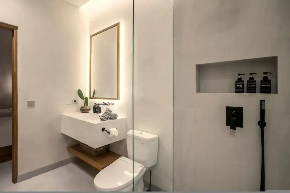 Villa Oasi 1 by Alfred in Bali - Brand New Tropical Luxury 3 BR Bingin Beach