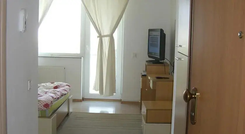 Tomis Plus Studio