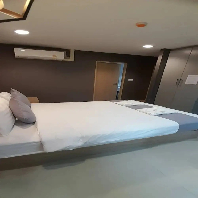 Premium Double Retreat Unwind in Style