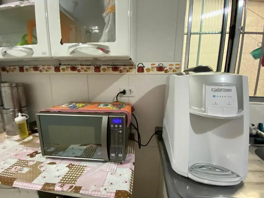 Casa aconchegante prox ao Sesc Bertioga 2 quartos, 2 banheiros