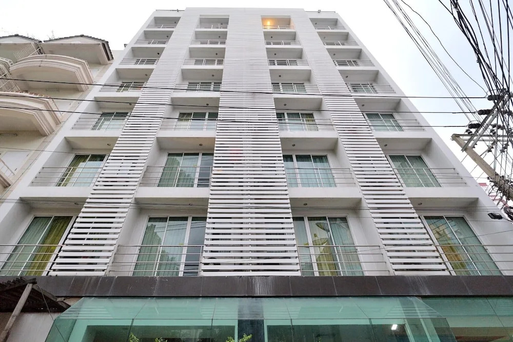Tori crown hotel