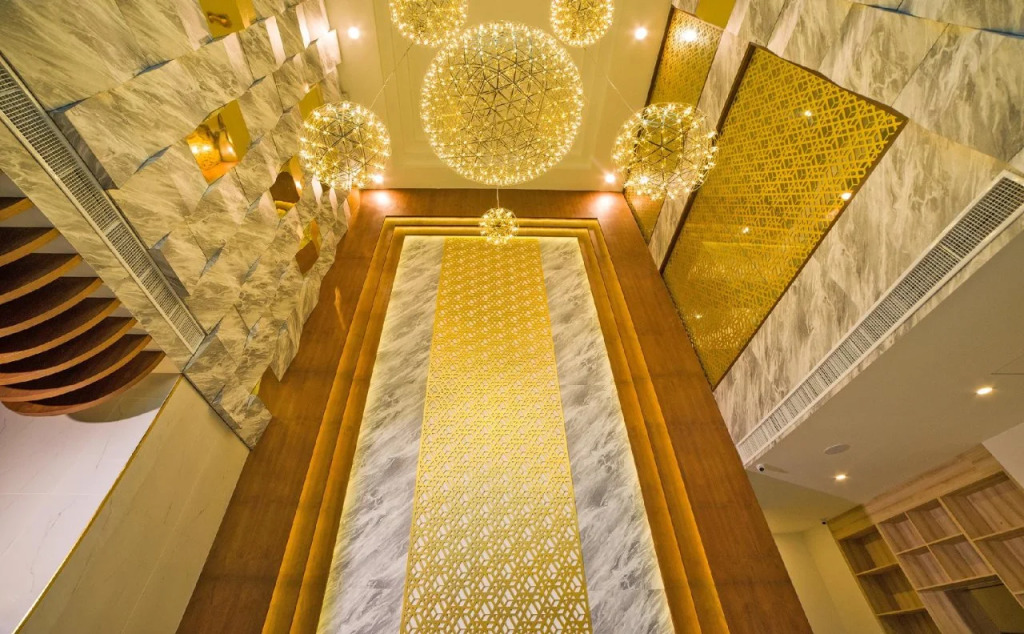 Oceana Hotel